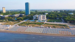 Гостиница Jesolopalace Hotel & Aparthotel  Лидо-Ди-Езоло